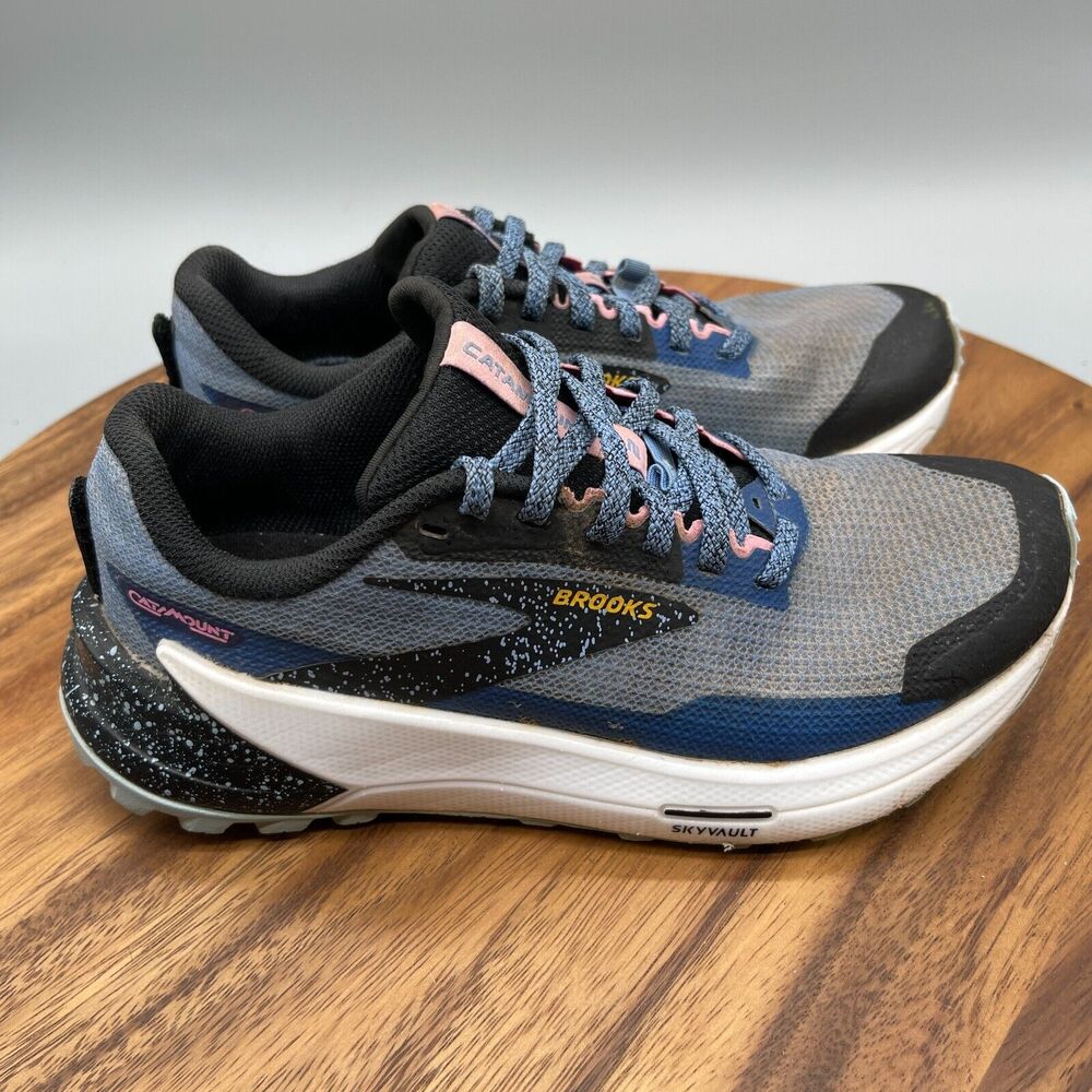 Brooks Women's Gray and Blue Running Shoes